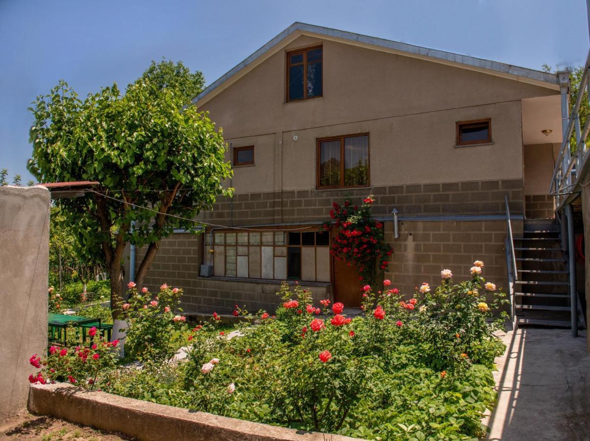 Hayi Tun Guest House ゴリス エクステリア 写真