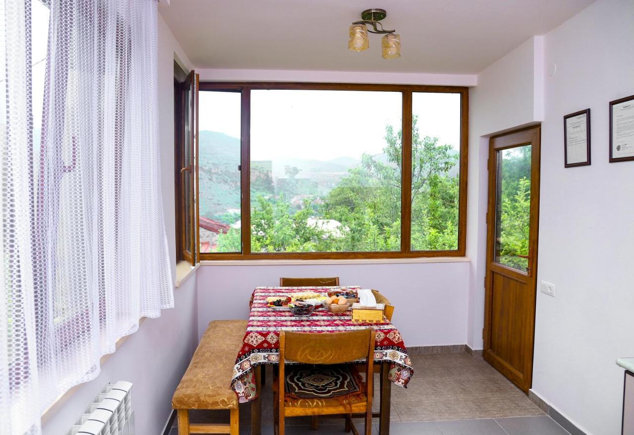 Hayi Tun Guest House ゴリス エクステリア 写真