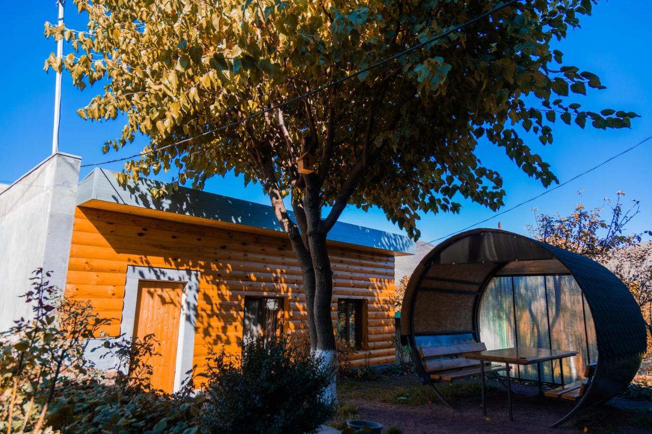 Hayi Tun Guest House ゴリス エクステリア 写真